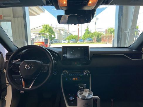 Used 2021 Toyota RAV4 XSE w/ XSE Grade Weather Package AWD/4WD image 6