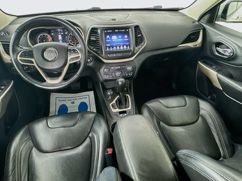 Used 2017 Jeep Cherokee High Altitude w/ Luxury Group AWD/4WD image 26