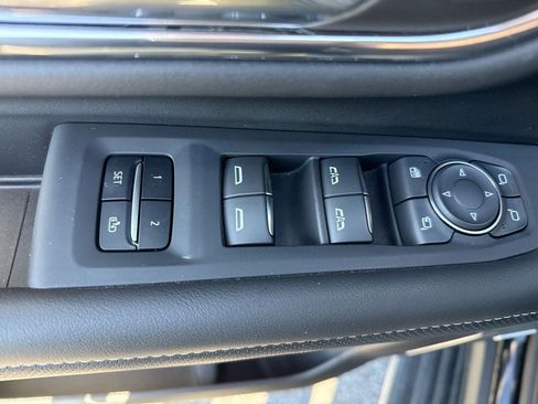 Certified 2023 Chevrolet Tahoe Premier AWD/4WD image 22