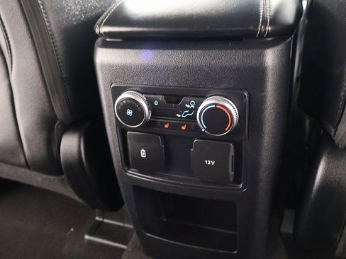 Used 2021 Ford Explorer Limited image 17