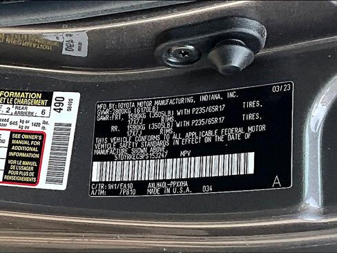 Used 2023 Toyota Sienna XLE image 36