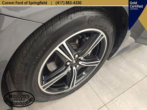 Used 2025 Ford Mustang Premium RWD image 32