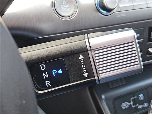 Certified 2024 Hyundai Kona SEL FWD image 17
