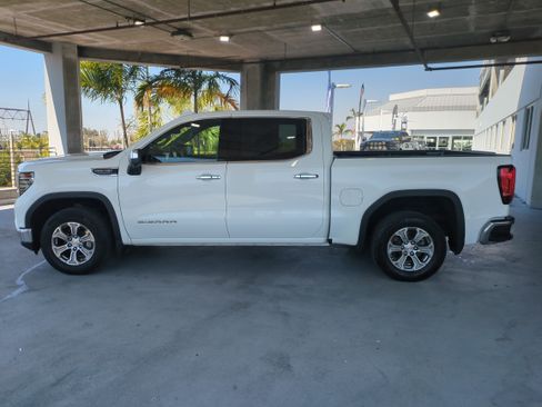 Used 2024 GMC Sierra 1500 SLT image 8