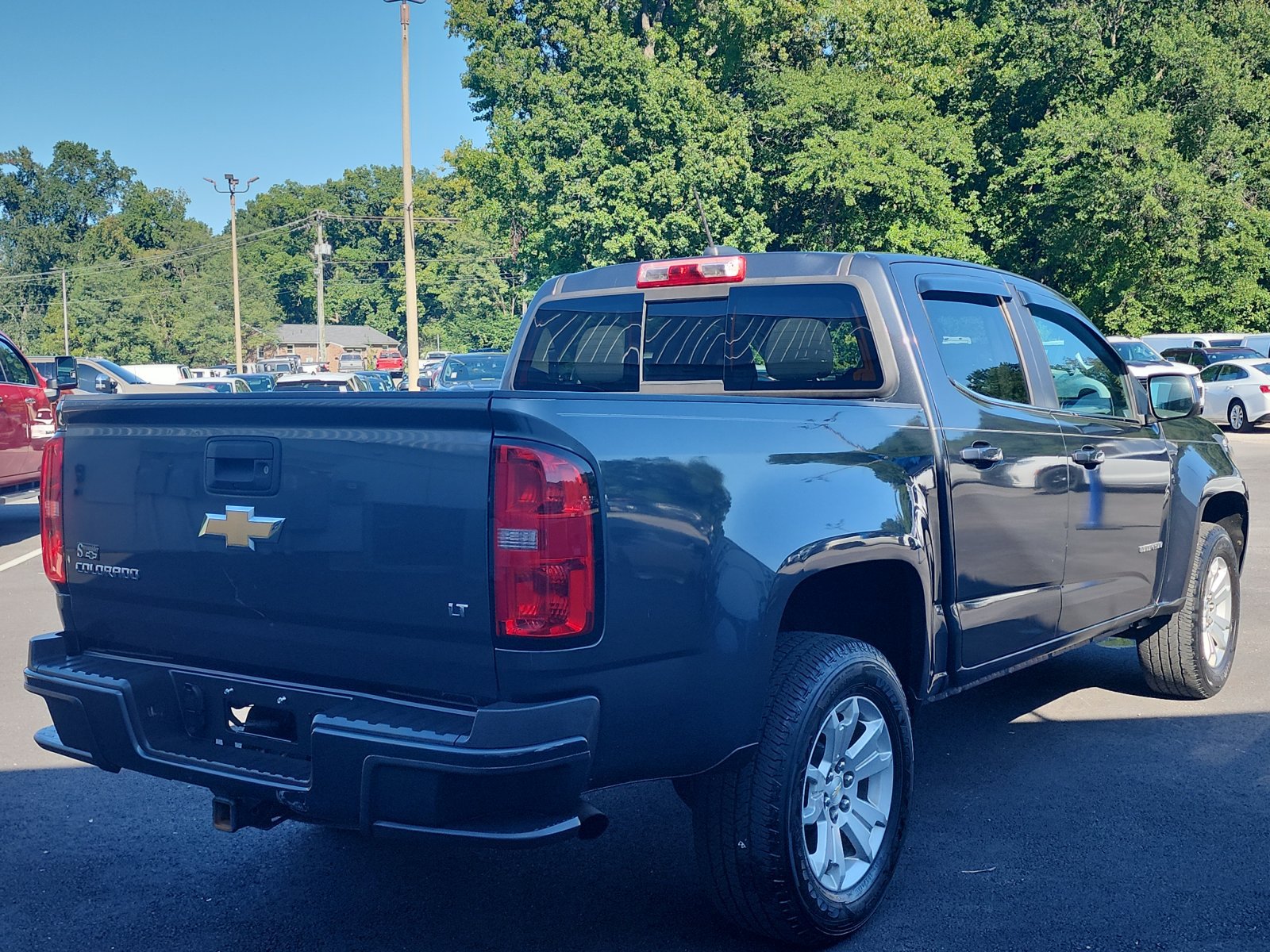 Used 2016 Chevrolet Colorado LT w/ LT Convenience Package RWD image 5