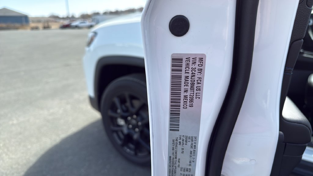New 2026 Jeep Compass Latitude AWD/4WD image 34
