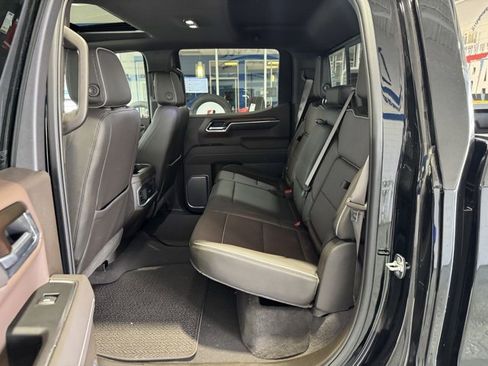 Used 2025 GMC Sierra 1500 Denali w/ Denali Reserve Package image 9