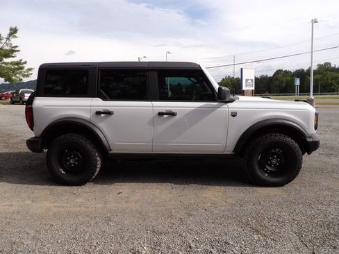 New 2026 Ford Bronco Big Bend w/ Black Diamond Package AWD/4WD image 5