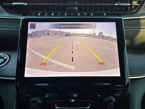 Used 2024 Jeep Grand Cherokee L Limited image 14