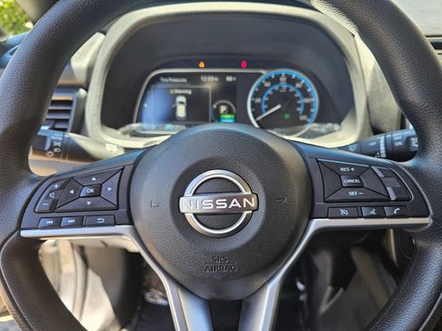 Used 2024 Nissan Leaf S FWD image 11