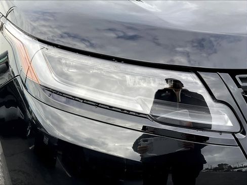 New 2025 Land Rover Range Rover Velar Dynamic SE image 33