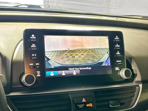 Used 2018 Honda Accord Sport image 16