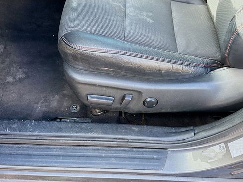 Used 2017 Toyota Camry SE image 15