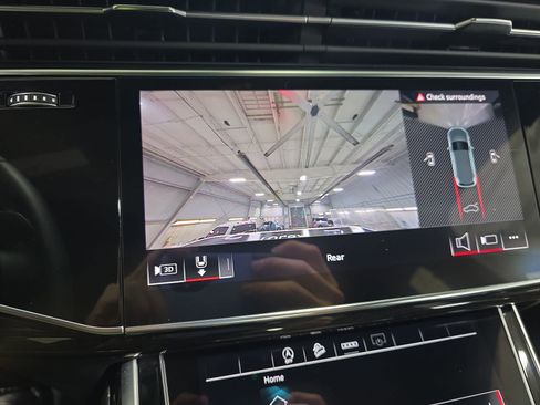 Used 2025 Audi Q7 3.0T Premium Plus image 23