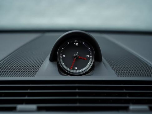 Used 2022 Porsche Panamera Platinum Edition image 30