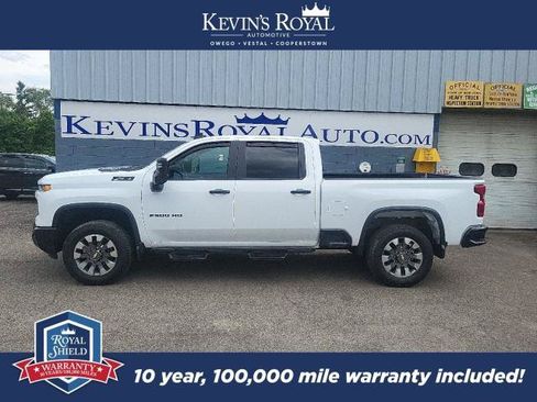 Used 2024 Chevrolet Silverado 2500 Custom w/ Custom Value Package AWD/4WD image 1
