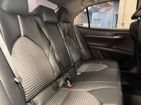 Used 2024 Toyota Camry SE image 28