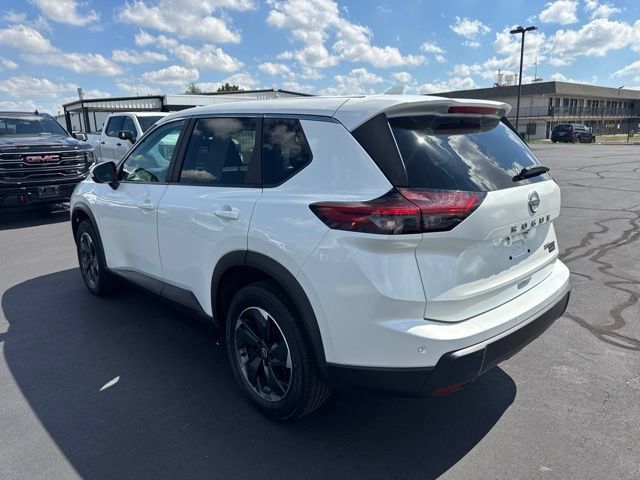 Used 2024 Nissan Rogue SV AWD/4WD image 7