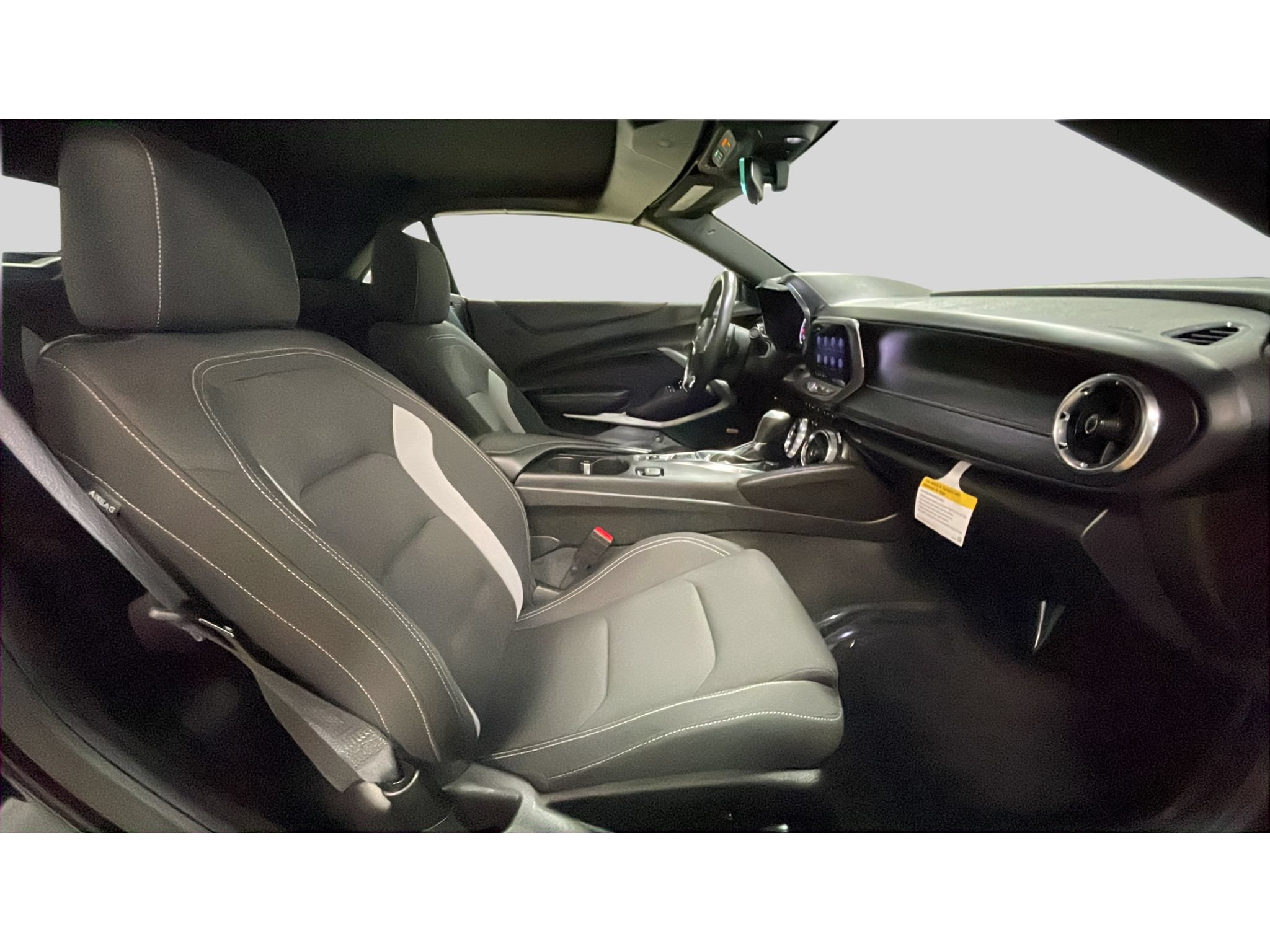 Used 2023 Chevrolet Camaro LT w/ Technology Package RWD image 17