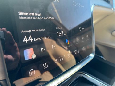 New 2025 Volvo EX90 Ultra image 24