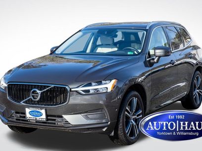 Used 2019 Volvo XC60 T5 Momentum w/ Multimedia Package
