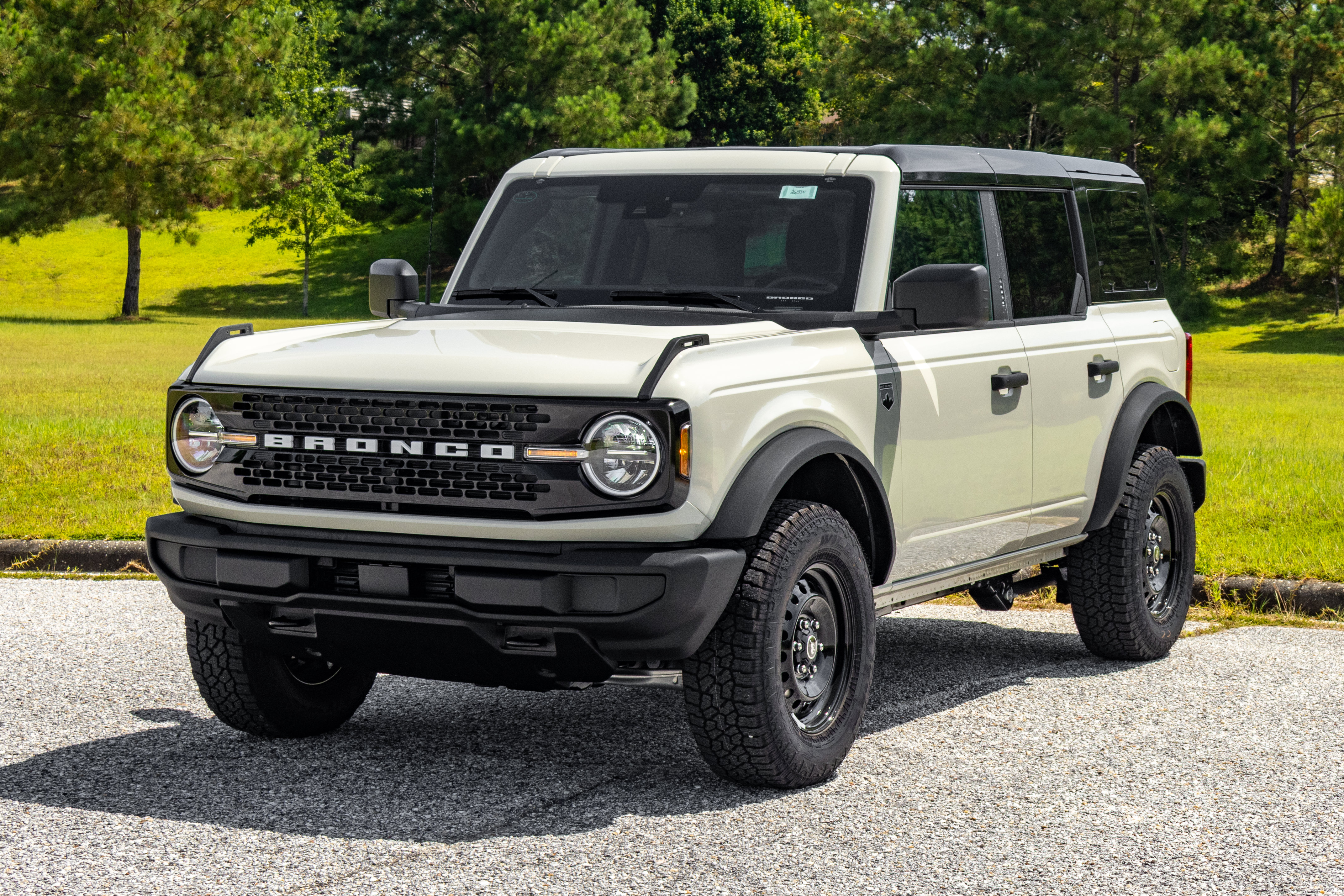 New 2026 Ford Bronco Big Bend AWD/4WD image 3
