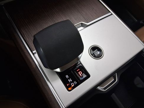 New 2026 Land Rover Range Rover SE image 26