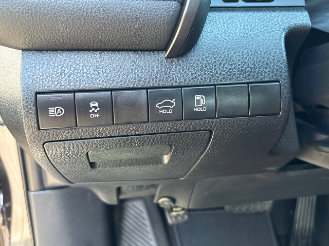 Used 2019 Toyota Camry SE w/ Protection Package (Q2) FWD image 25