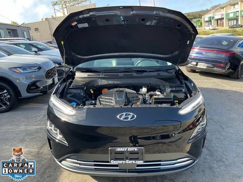 Used 2023 Hyundai Kona Limited FWD image 11