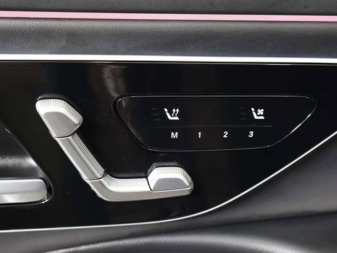 Used 2025 Mercedes-Benz E 450 4MATIC Sedan w/ Multicontour Seating Package image 36