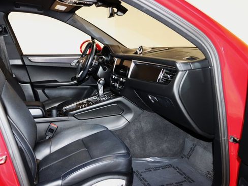 Used 2021 Porsche Macan GTS image 56