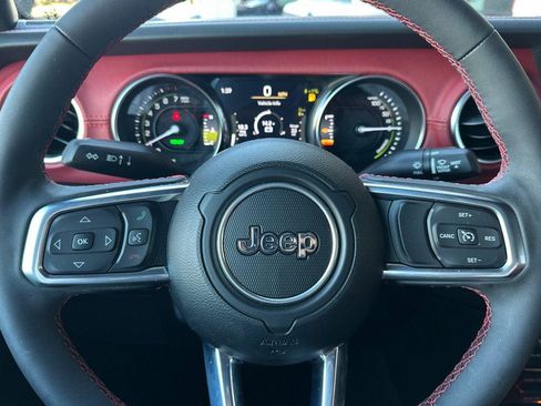 Used 2023 Jeep Wrangler Unlimited Rubicon 4xe image 21