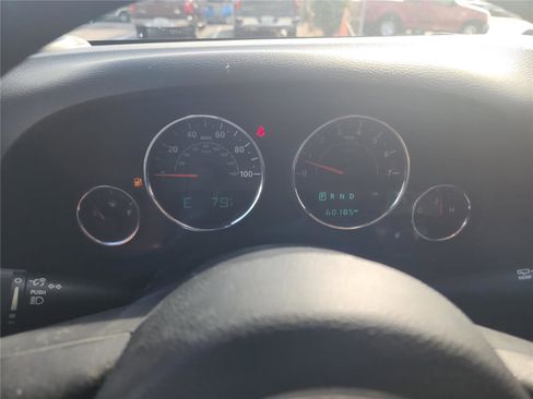 Used 2015 Jeep Wrangler Unlimited Sahara w/ Connectivity Group image 34