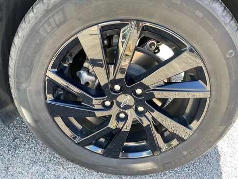 Used 2023 Chevrolet Equinox LS w/ Sport Edition image 19