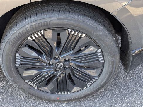 New 2026 Nissan Murano SV AWD/4WD image 13