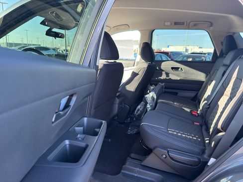 New 2026 Nissan Pathfinder SV image 31