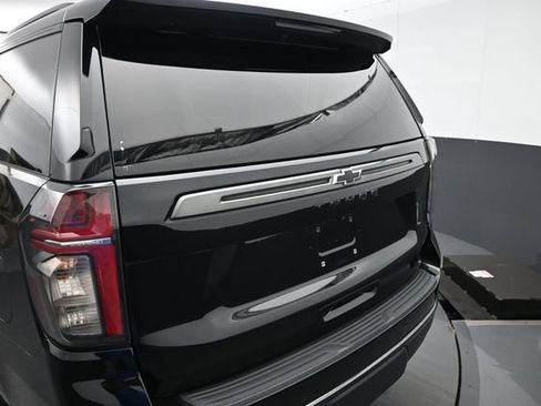 Used 2021 Chevrolet Tahoe Z71 w/ Luxury Package AWD/4WD image 12