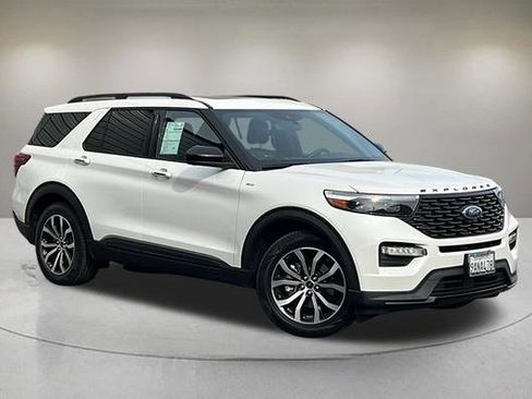 Certified 2022 Ford Explorer ST-Line image 1