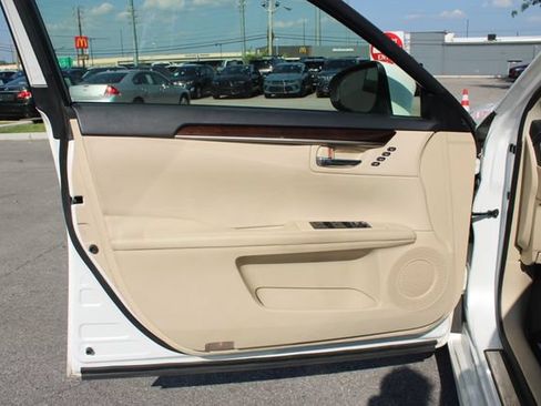 Used 2013 Lexus ES 350 w/ Luxury Pkg FWD image 10