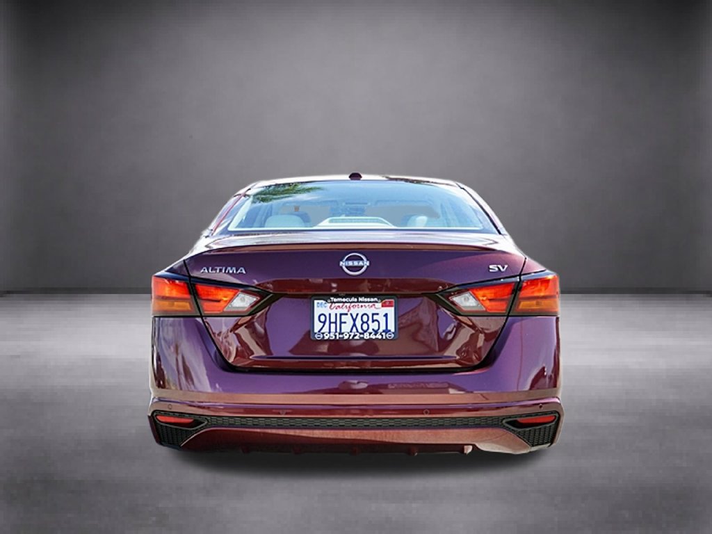 Used 2024 Nissan Altima 2.5 SV FWD image 6