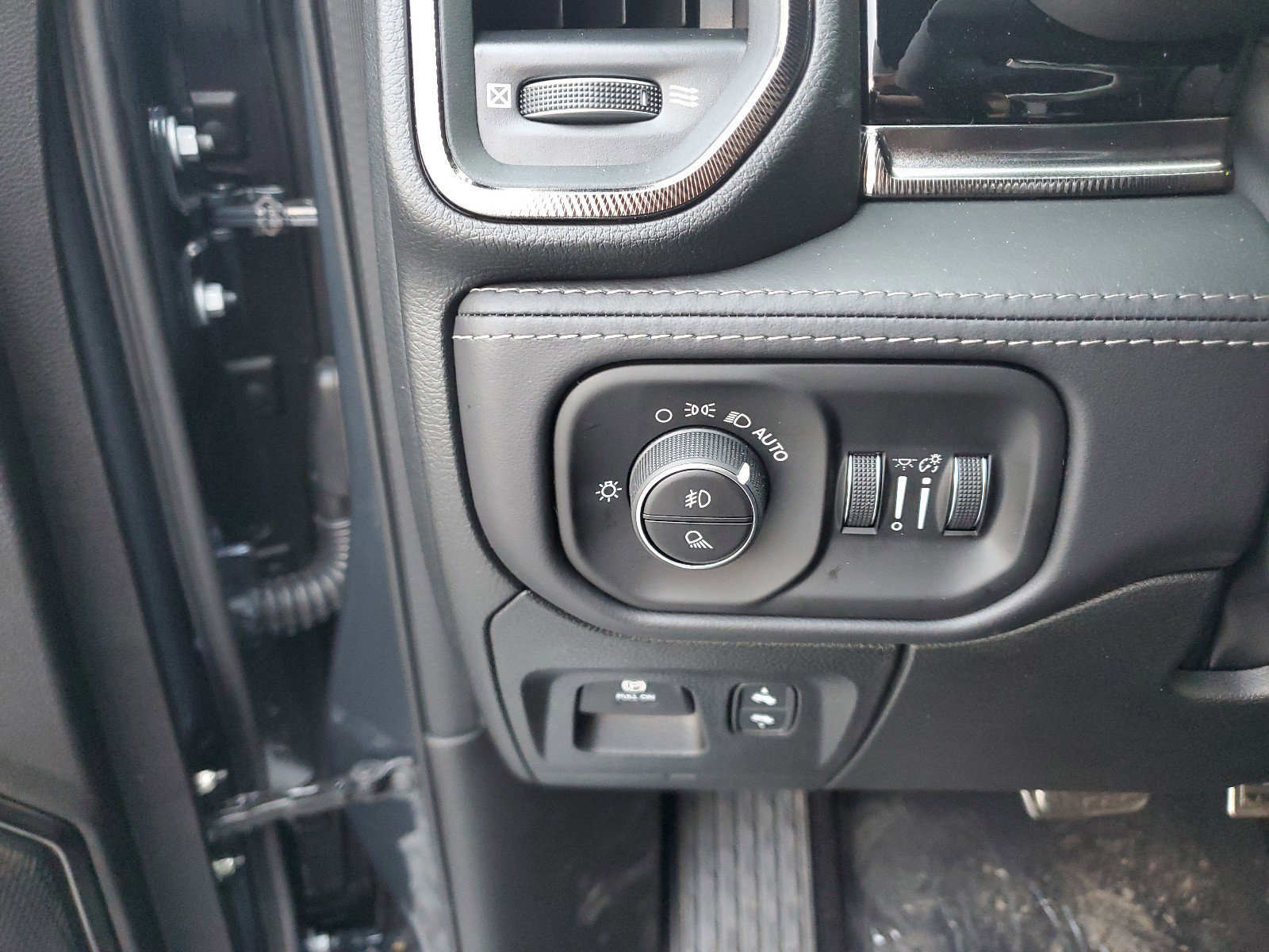 New 2026 RAM 1500 RHO w/ RHO Level 1 Equipment Group AWD/4WD image 26