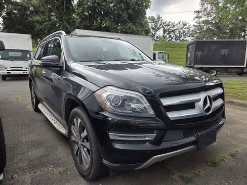 Used 2016 Mercedes-Benz GL 450 4MATIC image 1