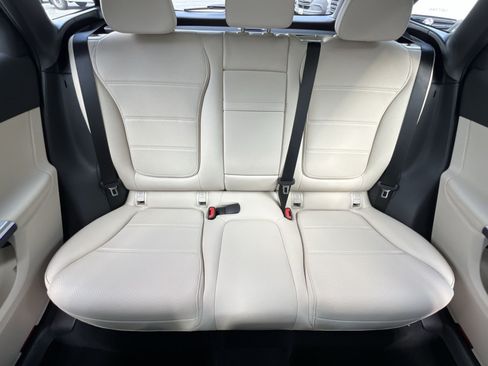 New 2026 Mercedes-Benz GLC 300 4MATIC image 15