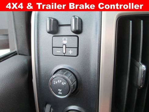 Used 2019 GMC Sierra 2500 Denali w/ Duramax Plus Package AWD/4WD image 23