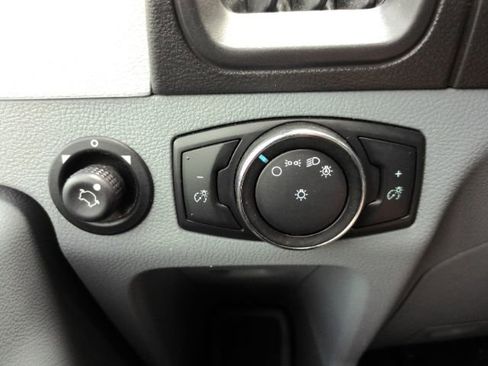 Used 2018 Ford Transit 350 XLT RWD image 33