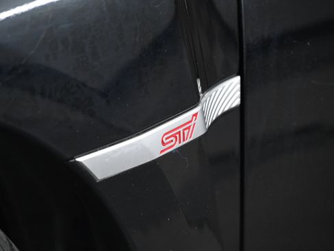Used 2011 Subaru Impreza WRX STI image 10