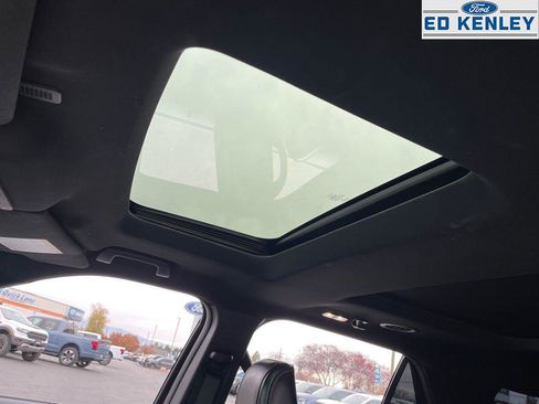 Used 2019 Ford Explorer Platinum image 6