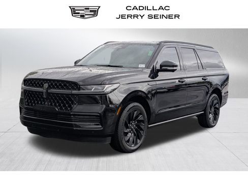 Used 2026 Lincoln Navigator L Reserve w/ Jet Appearance Package image 1