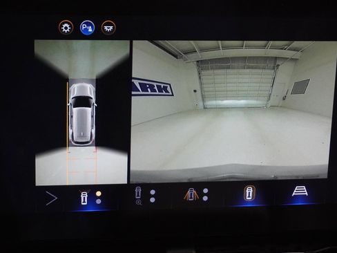 New 2026 Chevrolet Equinox LT w/ Convenience Package II image 30