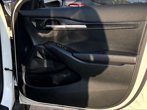 Used 2023 Kia Seltos LX image 20